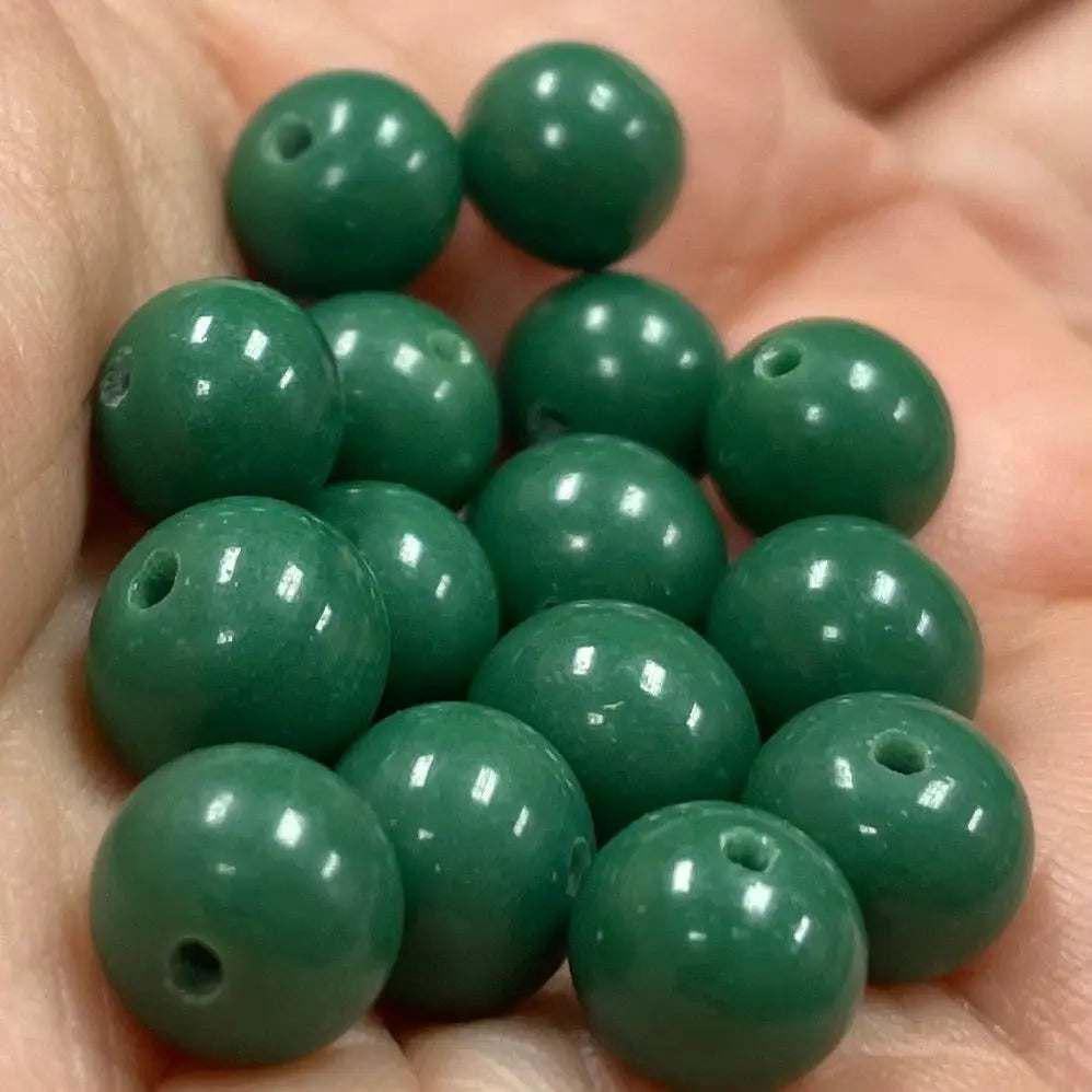 25 Vintage Green Forest Japan Round Glass Beads - Sea Beads