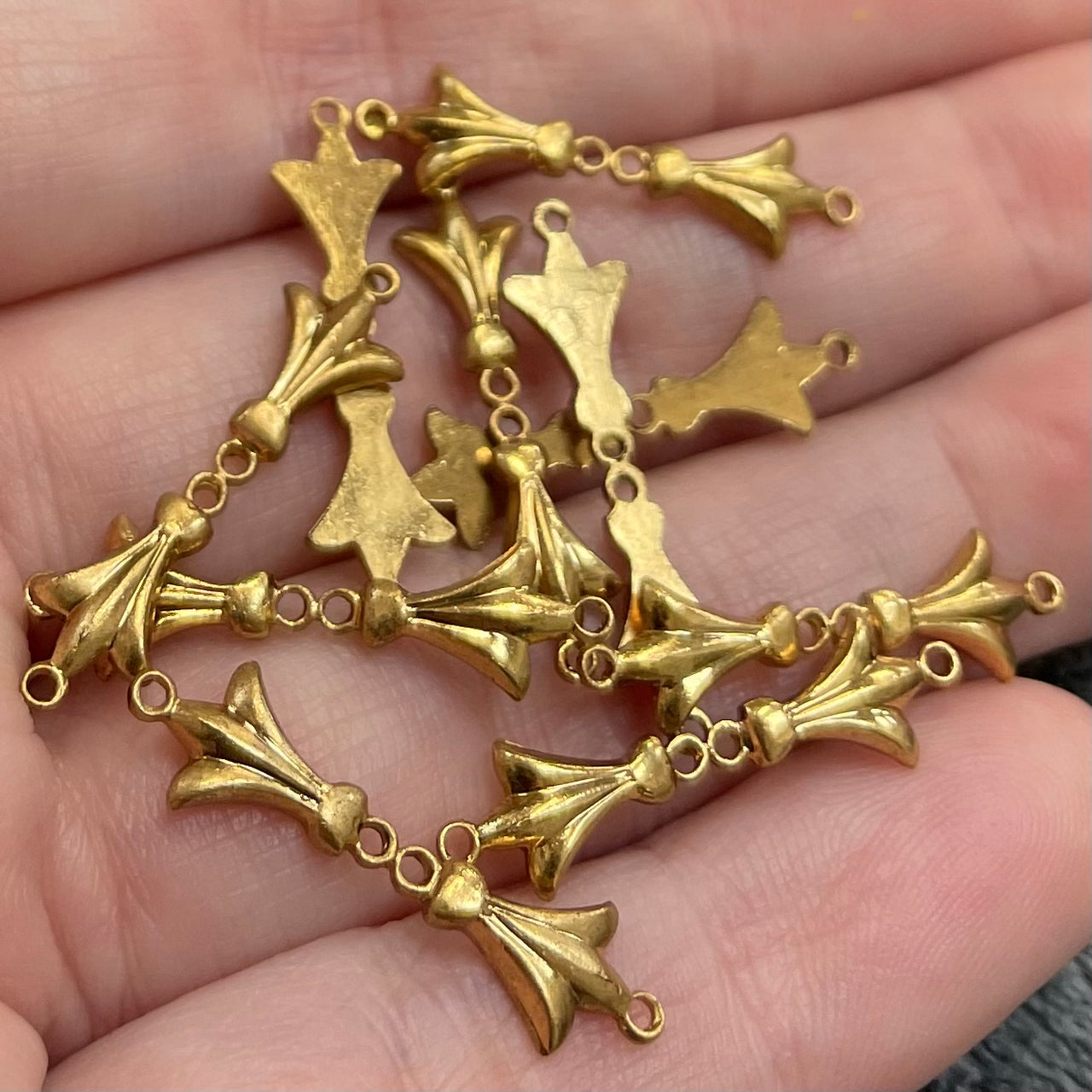 10 Vintage Brass Solid Bow Connectors