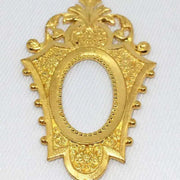 1 Vintage Brass Cast Fancy Setting Pendant - Sea Beads