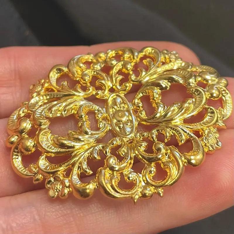 1 Vintage Gold Plated Oval Floral Stamping - Sea Beads