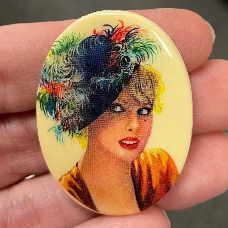 1 Vintage Ivory Acrylic Fancy Lady Oval Cabochon - Sea Beads