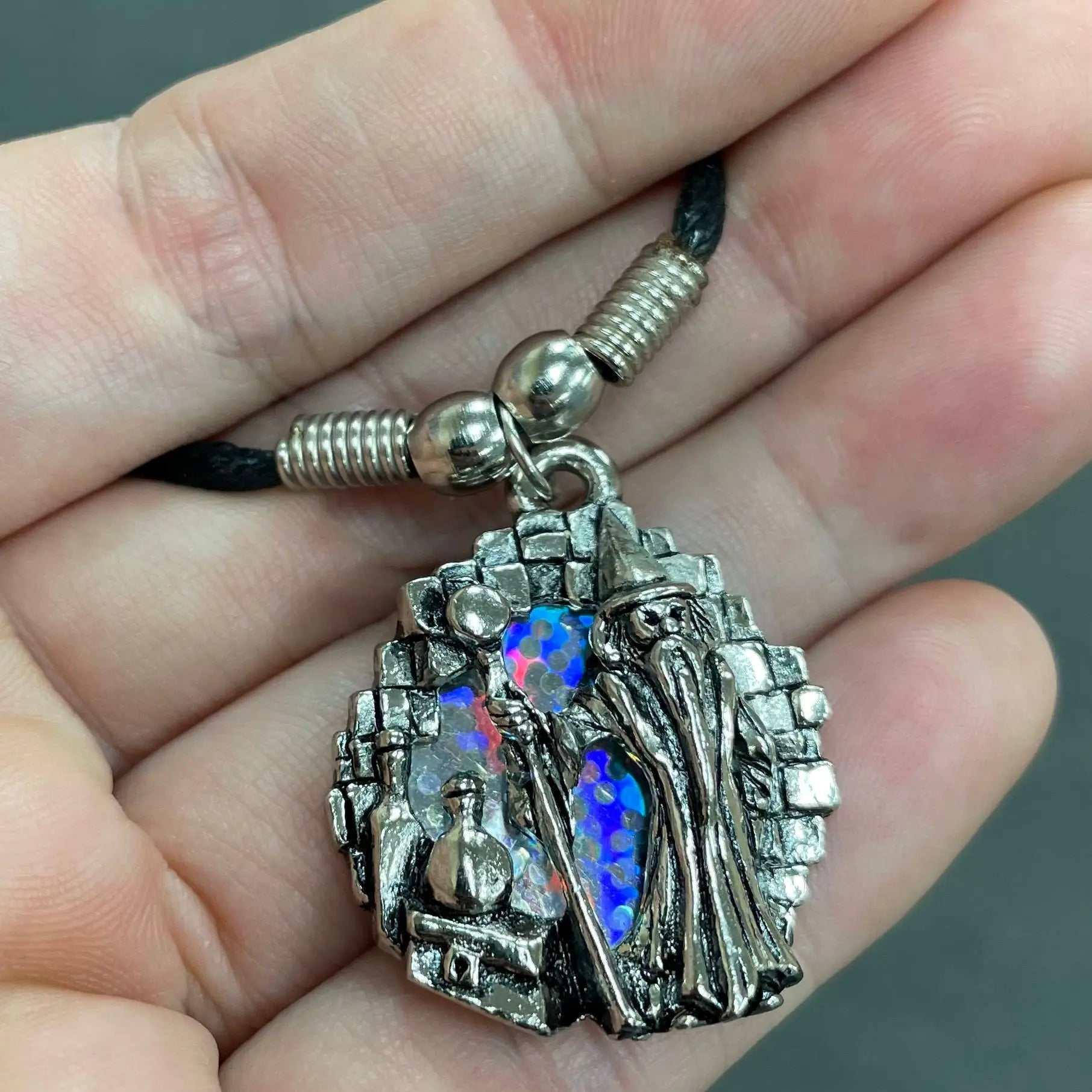 1 Vintage Silver Pewter Wizard Metal Pendant - Sea Beads