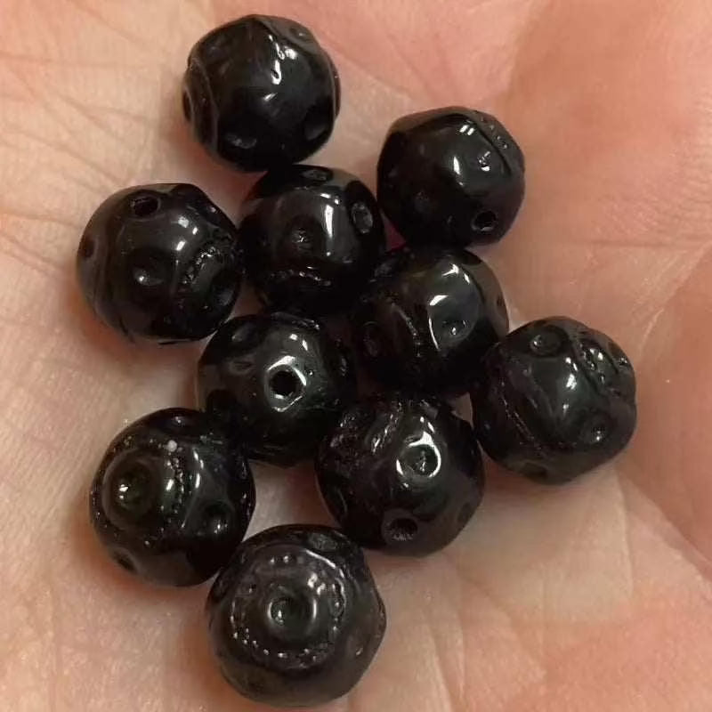 10 Vintage Black Etched Circular Round Glass Beads - Sea Beads