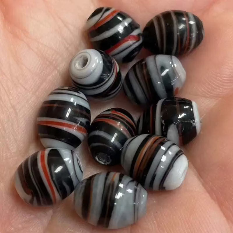 10 Vintage Black Striped Oval Glass Beads - Sea Beads