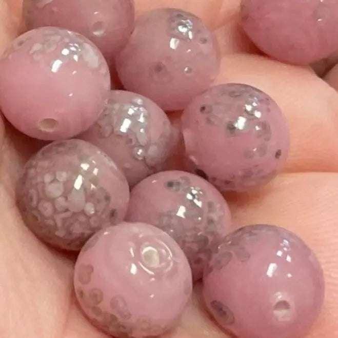 10 Vintage Pink Mottled Silver Gray Round Glass Beads - Sea Beads