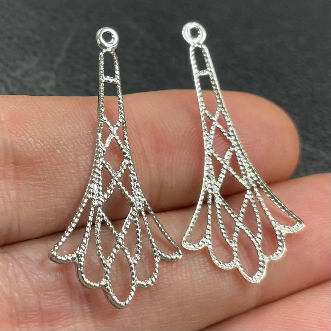 10 Vintage Silver Plated Delicate Lace Lattice Pendants - Sea Beads