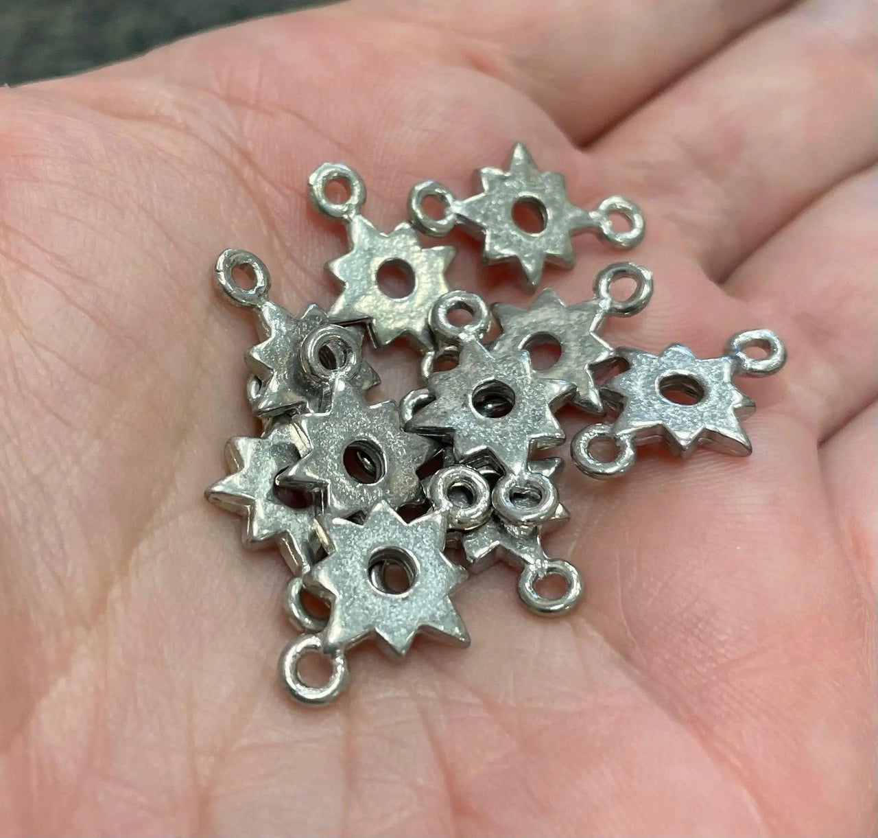 10 Vintage Silver Pewter Star Metal Charms - Sea Beads
