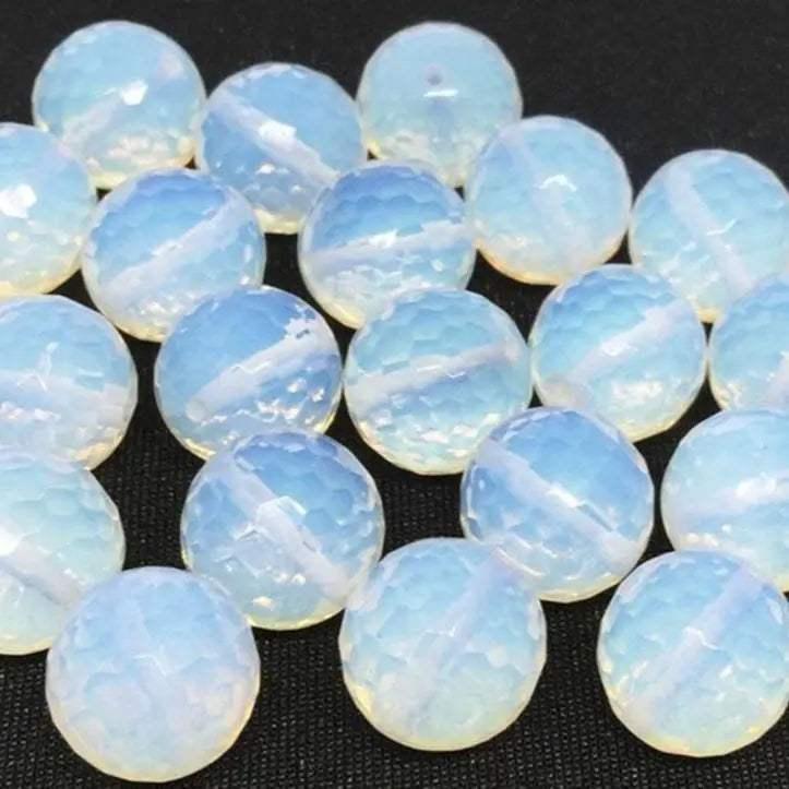10 Vintage White Opalescent Round Faceted Glass Beads - Sea Beads