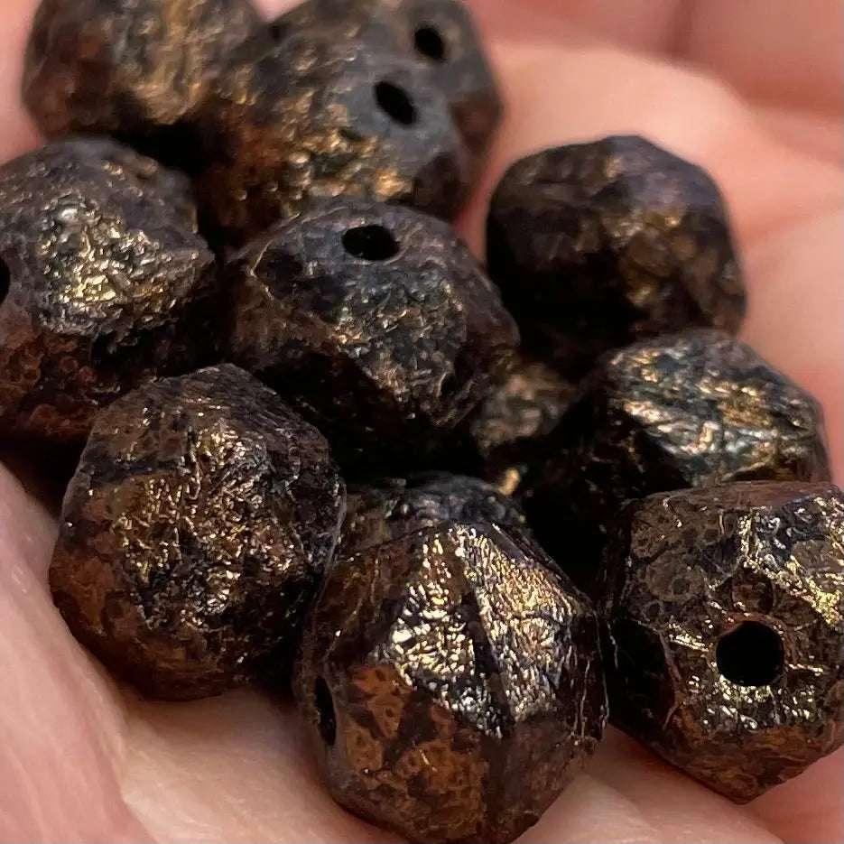 15 Etched Dark Metallic Copper English Cut Czech Glass Beads - Sea Beads