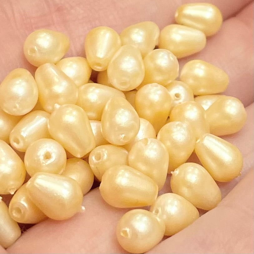 50 Vintage Light Golden Pearl Teardrop Glass Beads