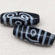 2 Vintage Black White Oval Glass Beads - Sea Beads