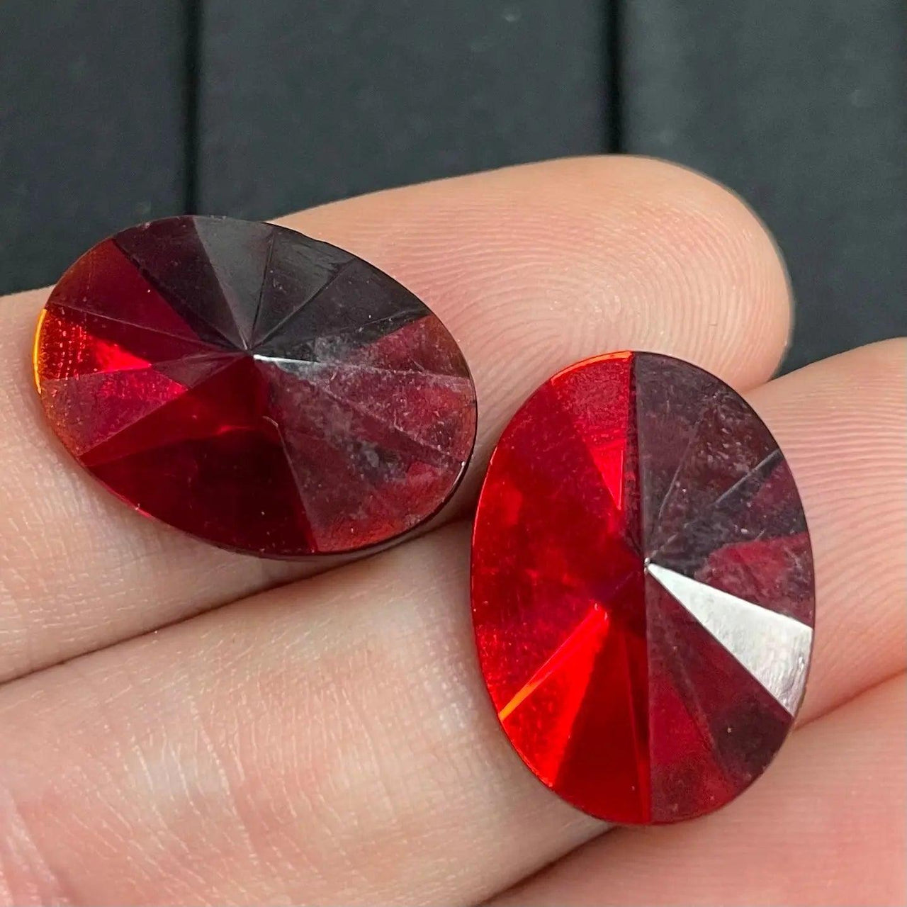 2 Vintage Red Faceted Oval Glass Stones #9629 - Sea Beads