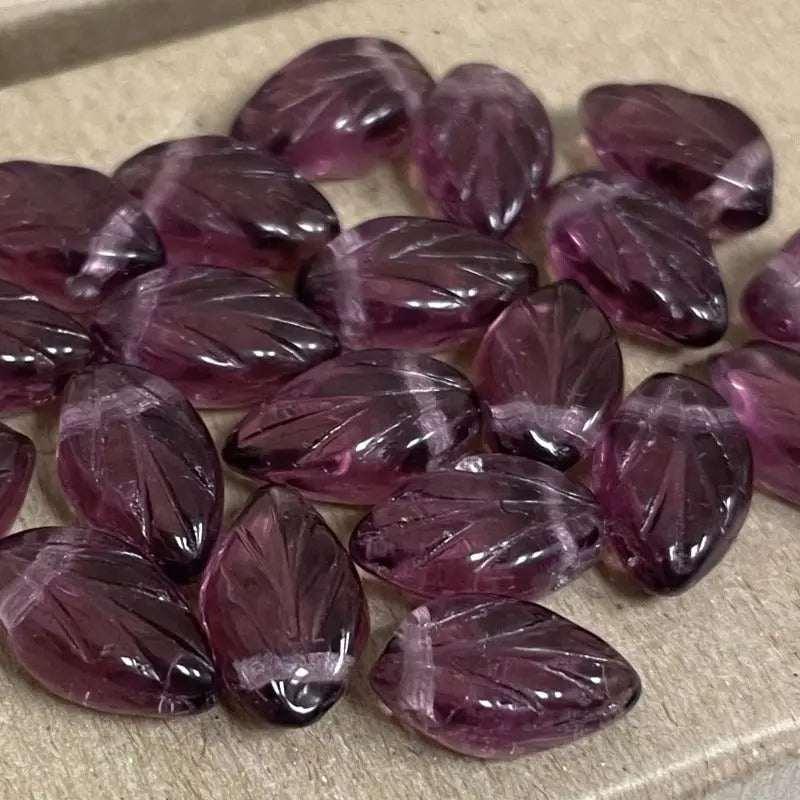 20 Vintage Amethyst Leaf Glass Beads - Sea Beads