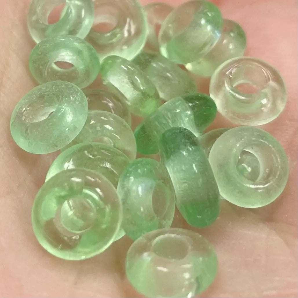 20 Vintage Green Light Ring Glass Beads - Sea Beads
