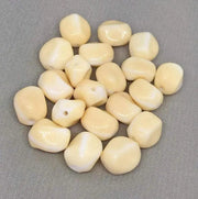 20 Vintage Beige White Austrian Oval Glass Beads - Sea Beads