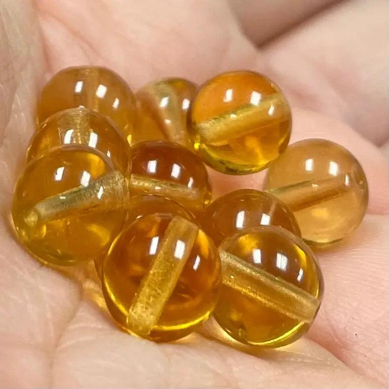 25 Golden Topaz Czech Round Glass Beads - Sea Beads