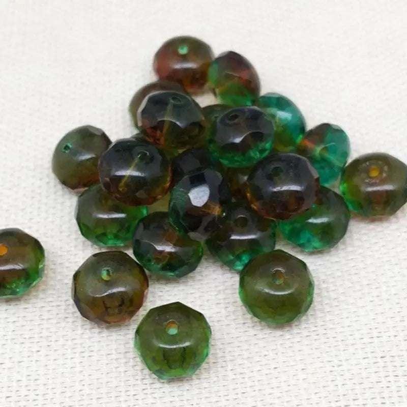 25 Green Topaz Czech Faceted Rondelle Glass Beads - Sea Beads