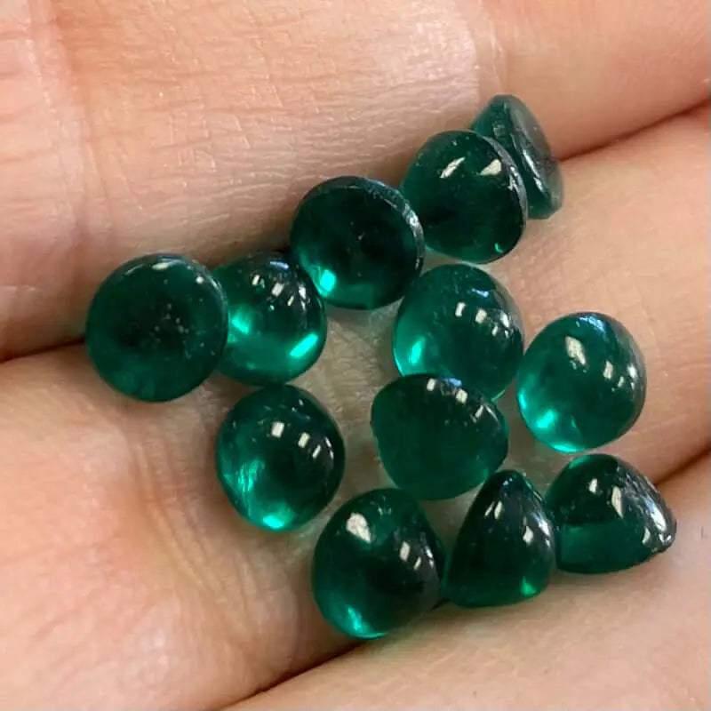 25 Vintage Green Emerald Round Glass Cabochons - Sea Beads