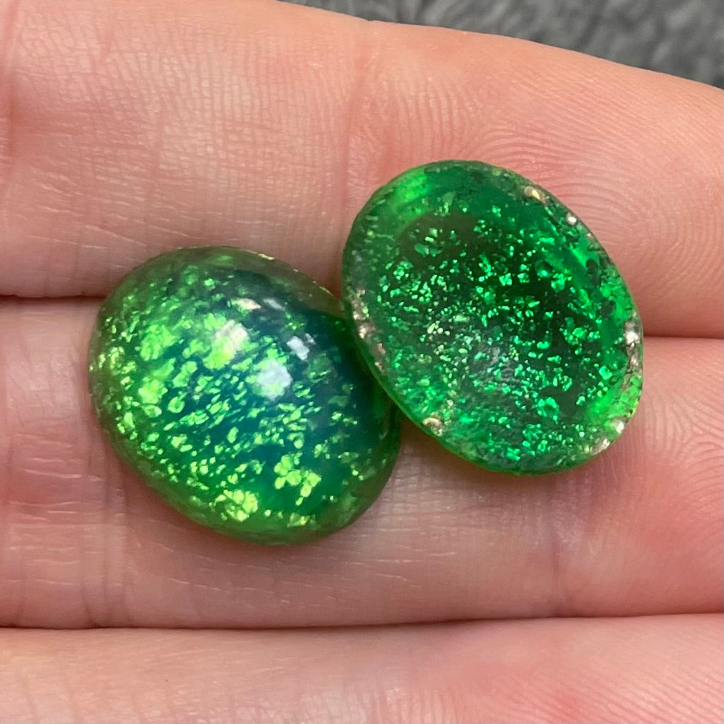 2 Vintage Green Rich Japan Foil Oval Glass Cabochons