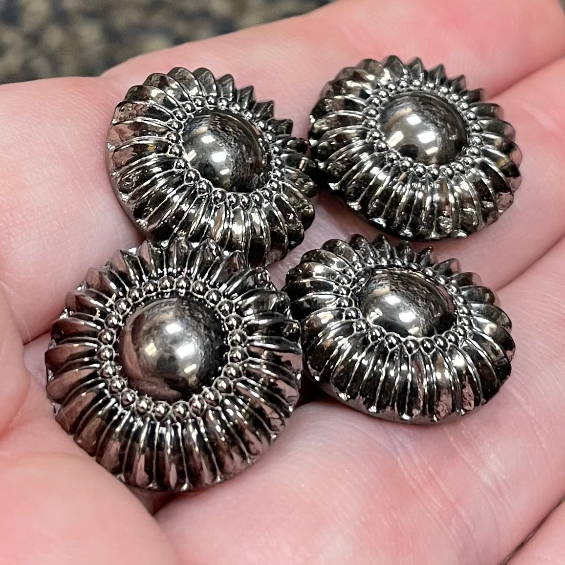 4 Vintage Gunmetal Czech Floral Round Glass Stones