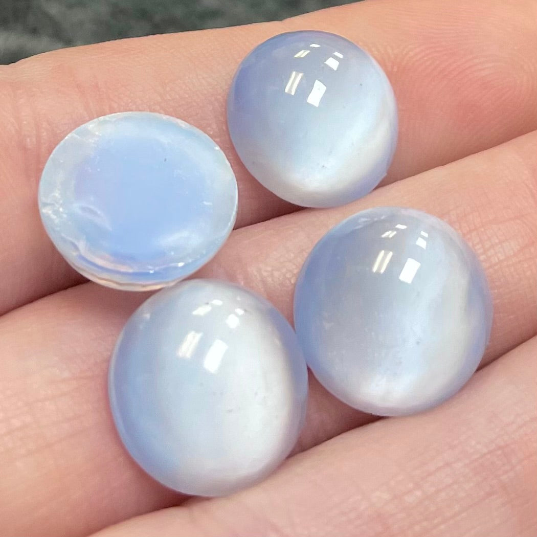 4 Vintage Blue Light Moonglow Round Glass Cabochons