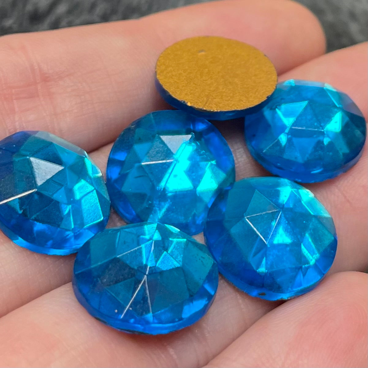 6 Vintage Blue Aqua Round Glass Cabochons