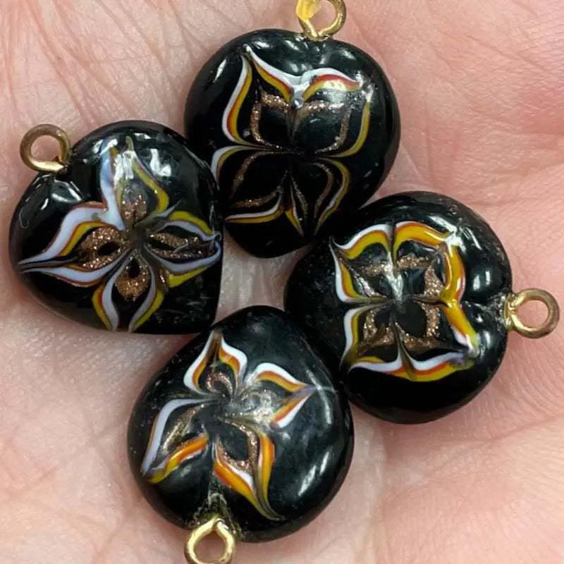 4 Vintage Black Floral Heart Glass Pendants - Sea Beads