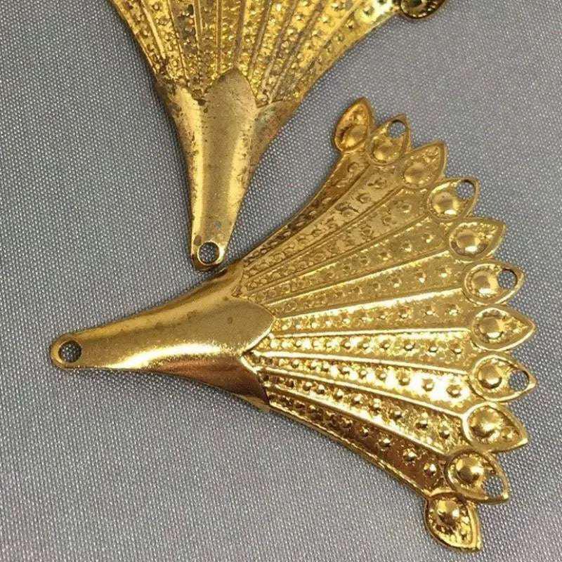 4 Vintage Brass Arched Fancy Fan Metal Pendants - Sea Beads