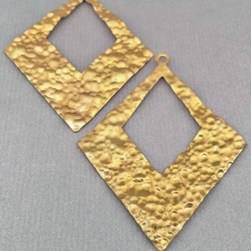 4 Vintage Brass Hammered Diamond Metal Pendants - Sea Beads