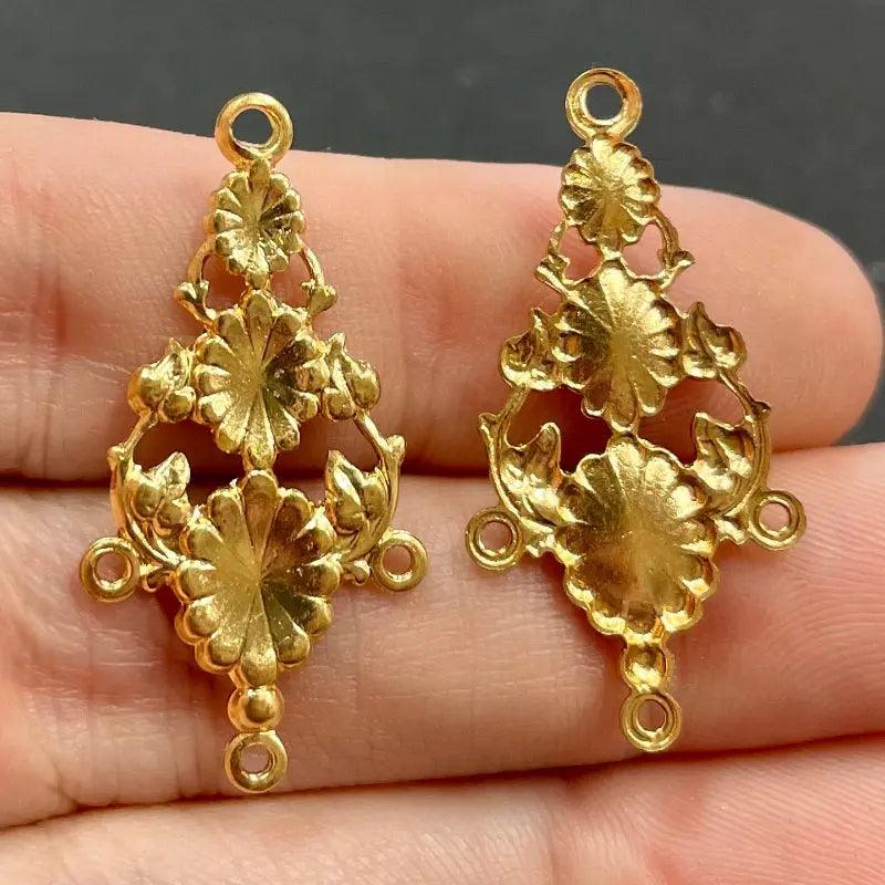 4 Vintage Gold Plated Metal Pendant Connectors - Sea Beads