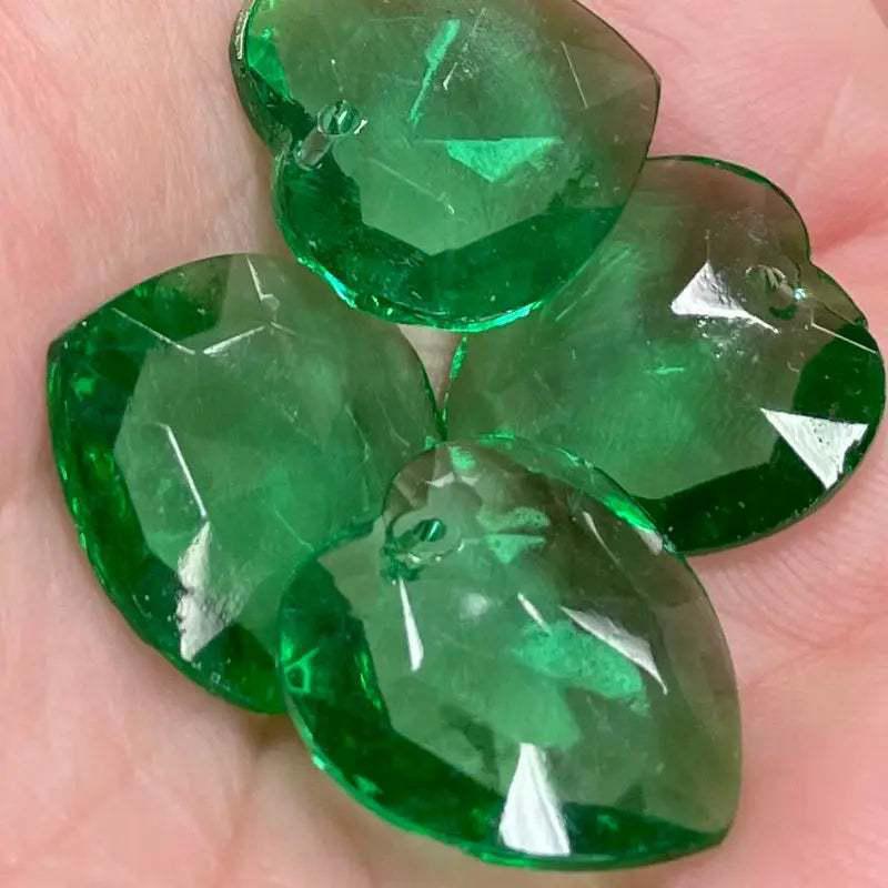 4 Vintage Green Heart Faceted Glass Charms - Sea Beads