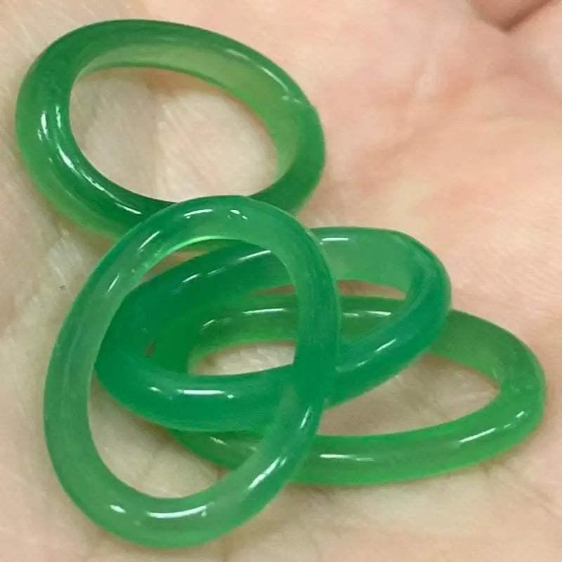 4 Vintage Green Silky Oval Glass Rings - Sea Beads