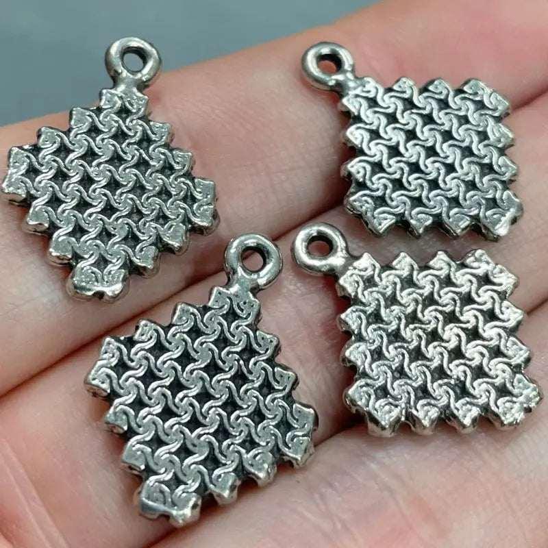 4 Vintage Silver Pewter Clover Mandala Metal Pendants - Sea Beads