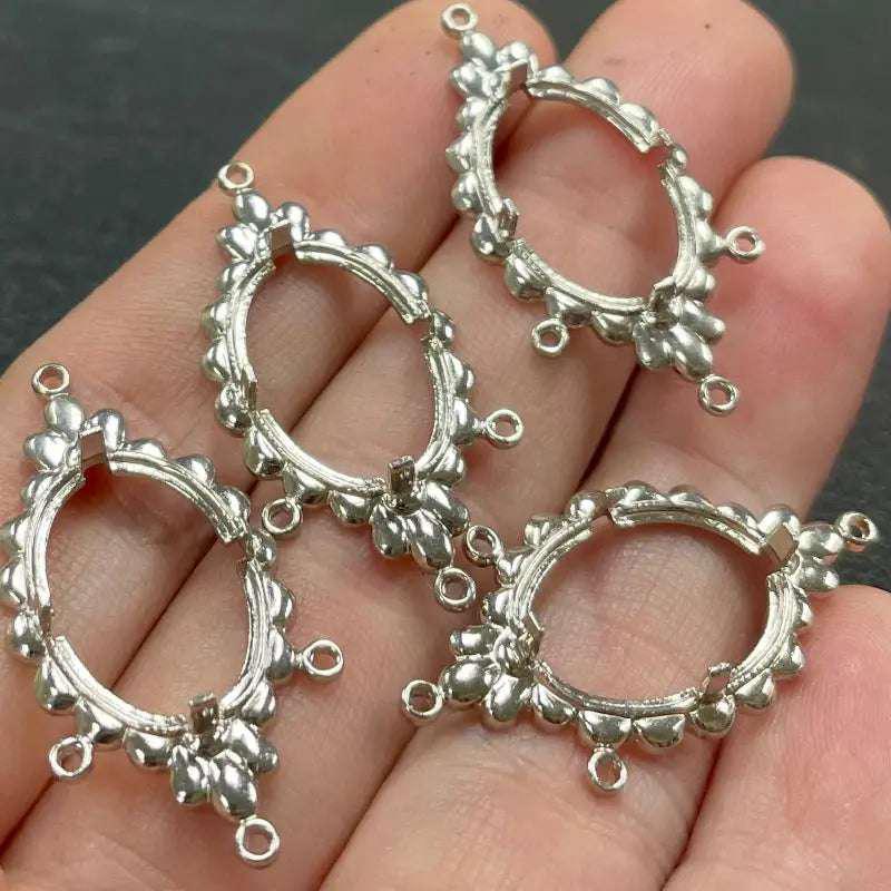 4 Vintage Silver Plated Bezel Connectors - Sea Beads