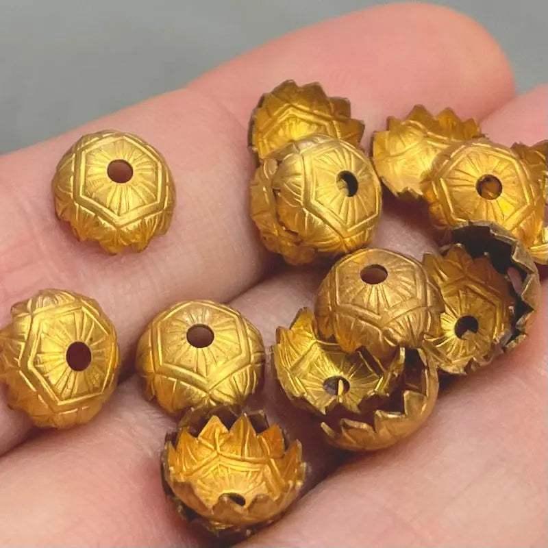 50 Vintage Brass Etched Bead Caps - Sea Beads