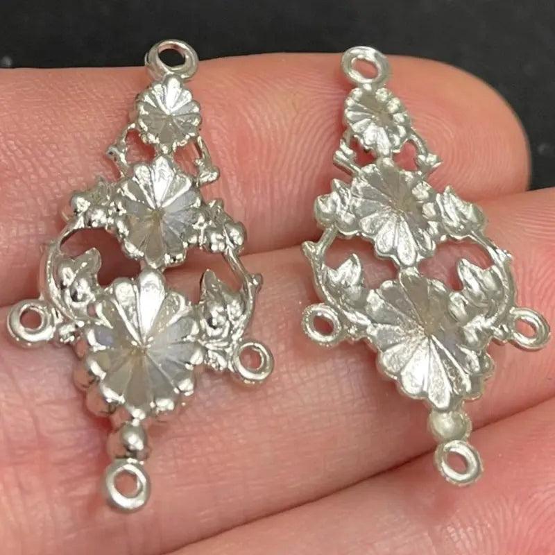 6 Vintage Silver Plated Floral Connector Pendants - Sea Beads