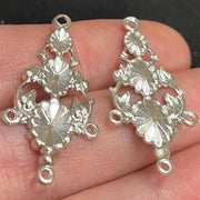 6 Vintage Silver Plated Floral Connector Pendants - Sea Beads