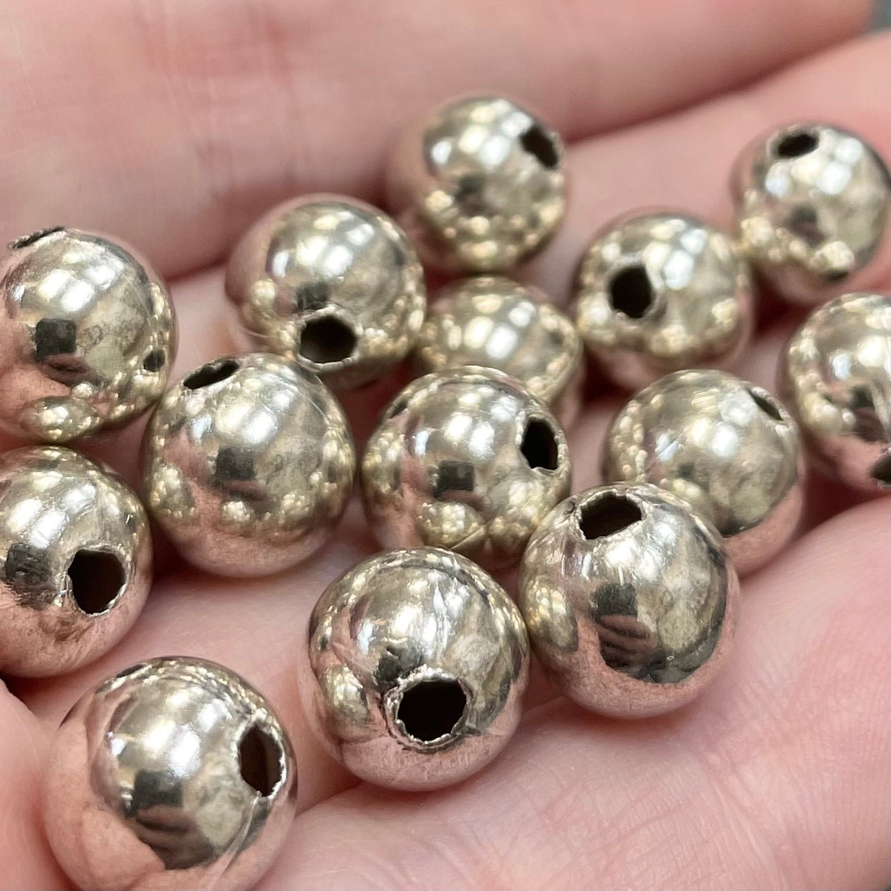 20 Vintage Silver Heavy Round Metal Beads