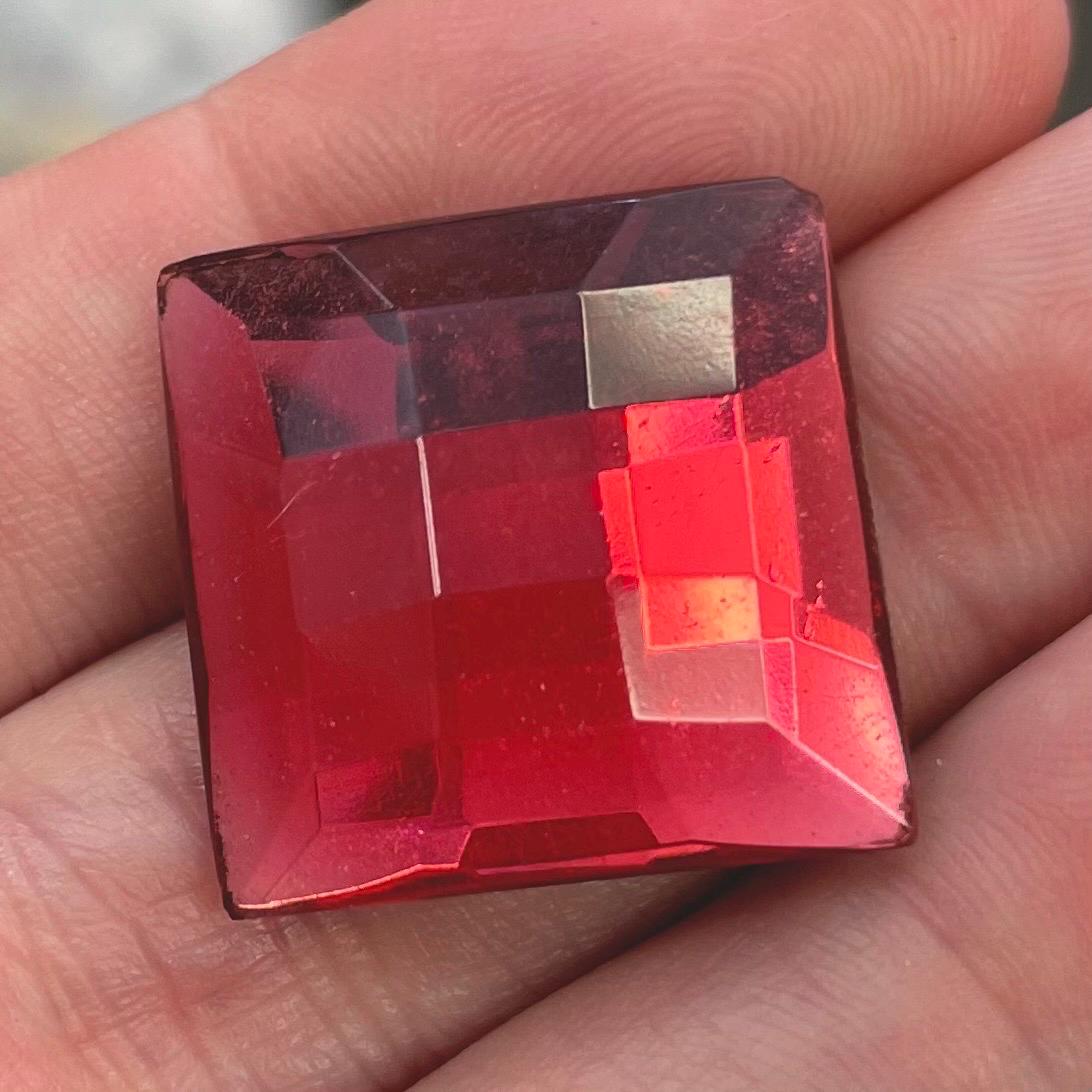 4 vintage Brandy Wine Faceted Square Glass Cabochons #8315