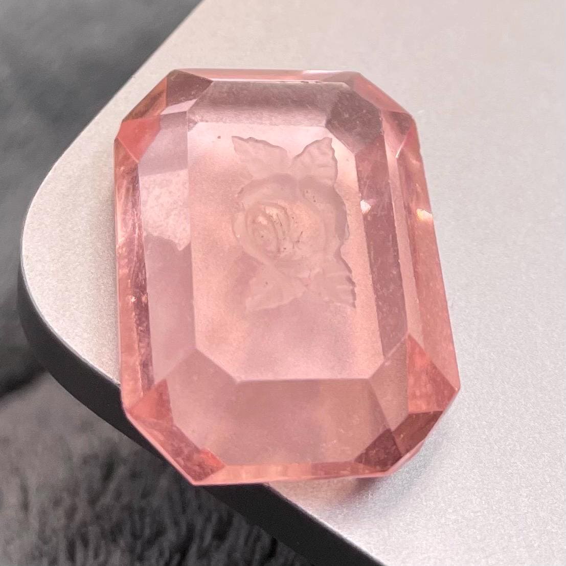 1 Vintage Peach Pink Intaglio Rose Glass Stone