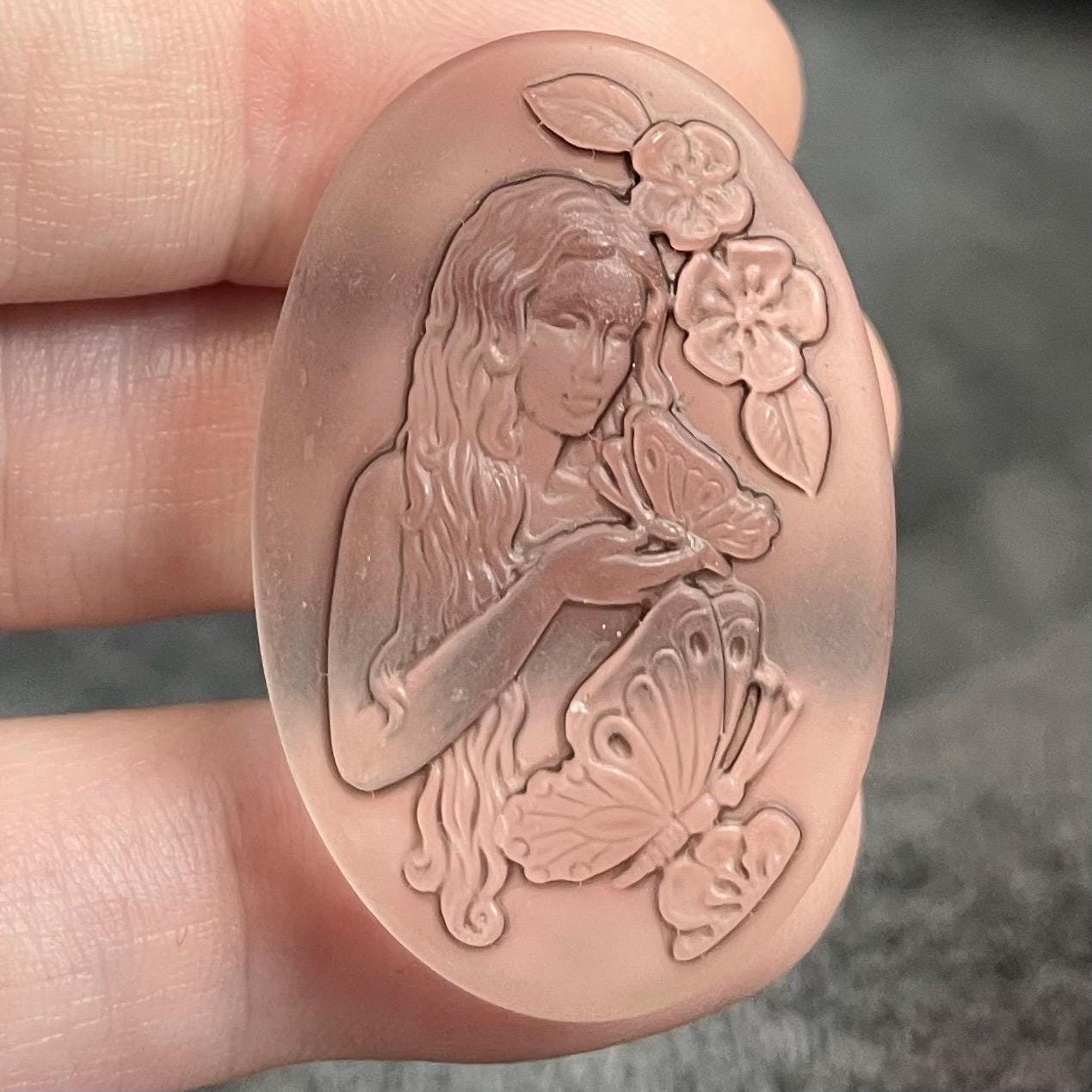 1 Vintage Pink Light Lady Butterfly Cameo Glass Stone