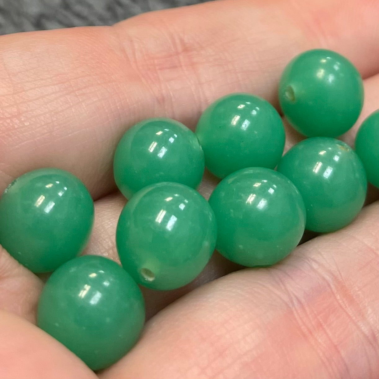 10 Vintage Green Jade Japan Opal Round Glass Beads