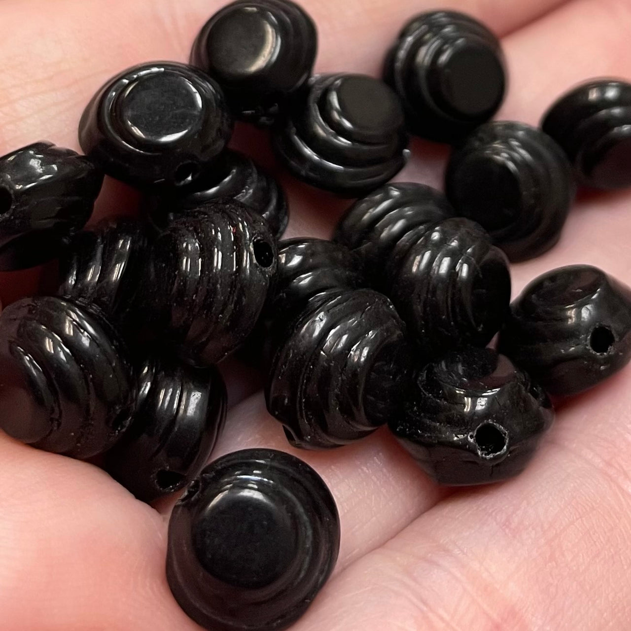 20 Vintage Etched Black Czech Glass Beads 10mm