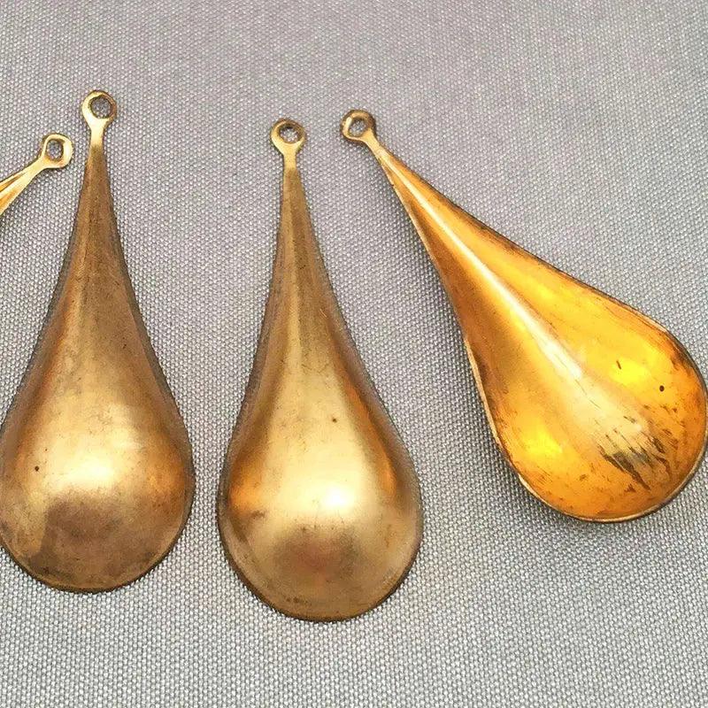 8 Vintage Brass Petal Drop Pendants - Sea Beads