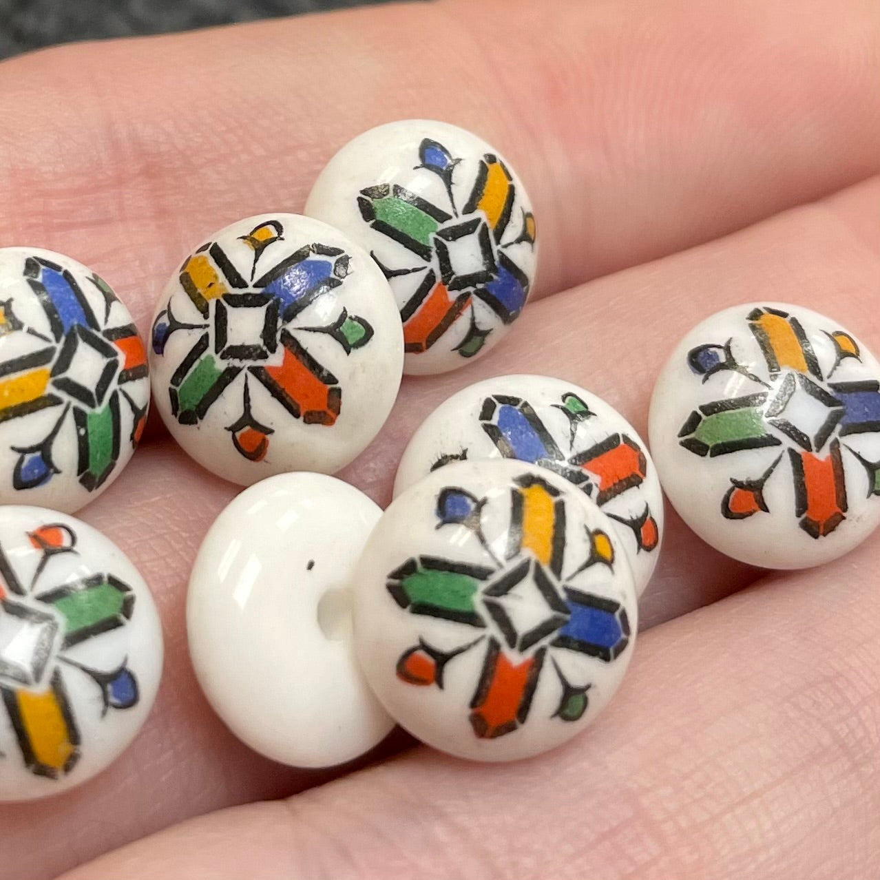 8 Vintage White Japan Abstract Floral Button Glass Stones