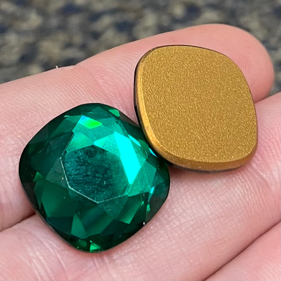 2 Vintage Emerald Art 2470 Swarovski Crystal Cabochons 16mm