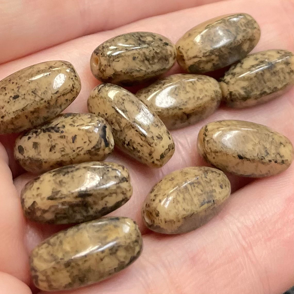 20 Vintage Beige Graphite Czech Oval Glass Beads