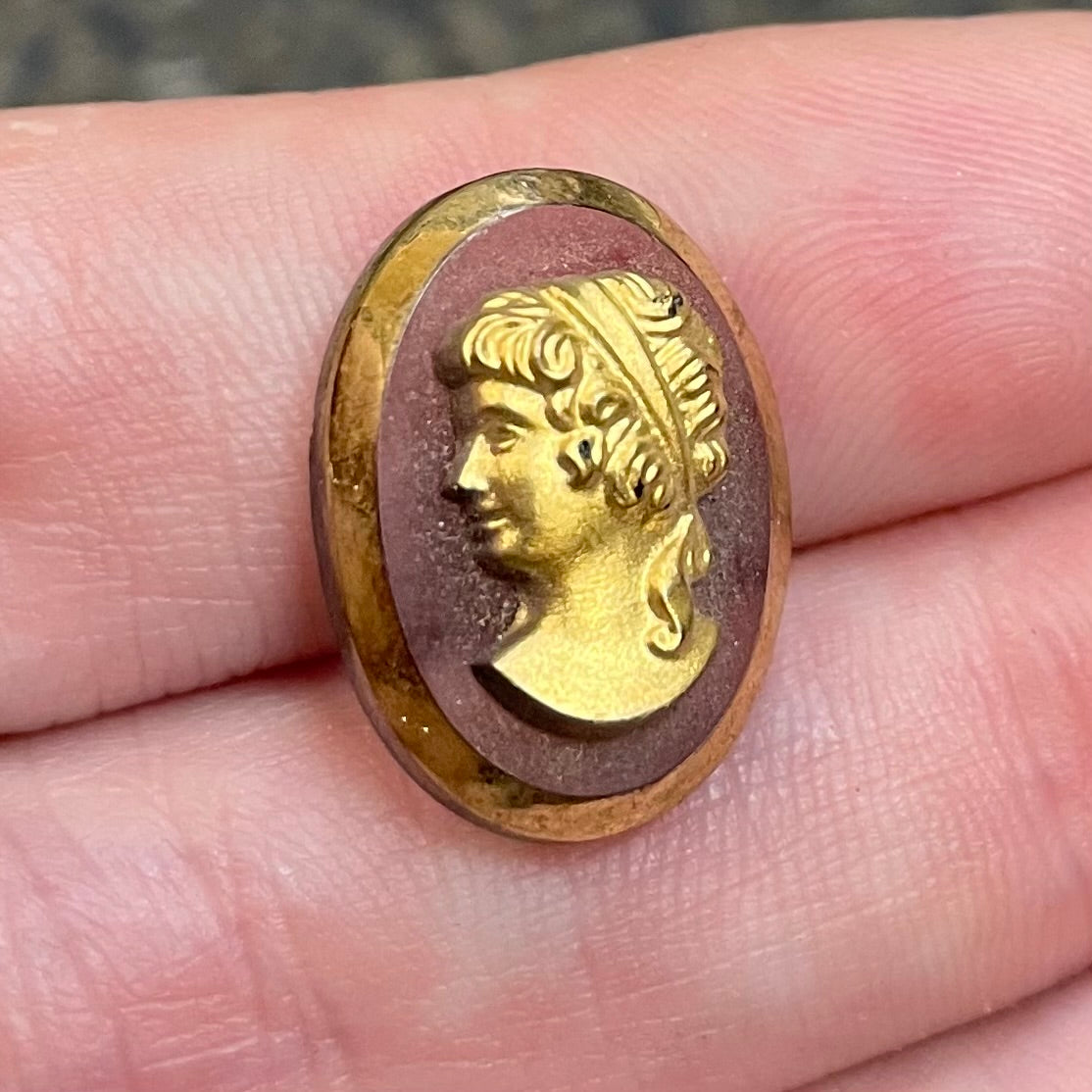 1 Vintage Golden Cameo Oval Glass Cabochon