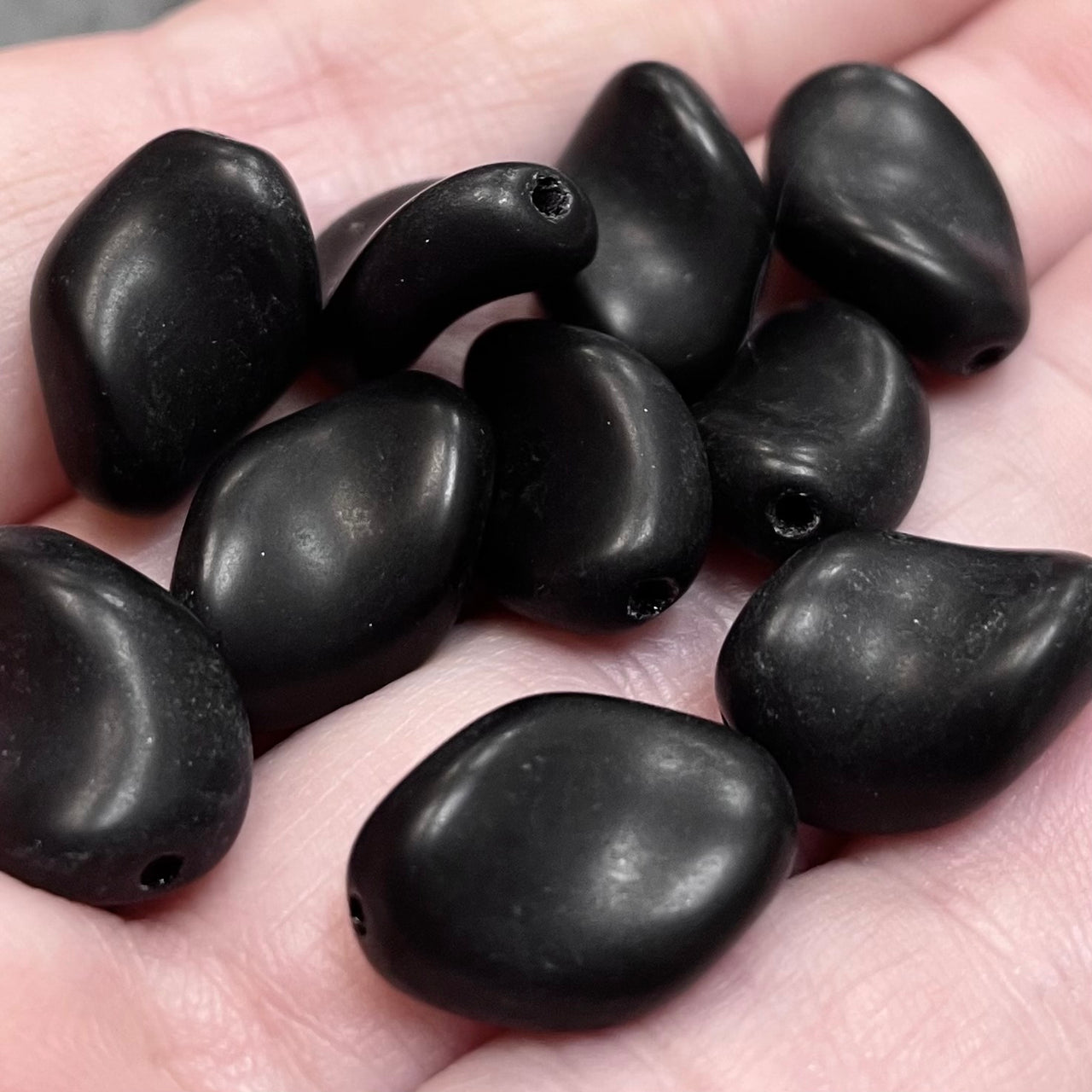 10 Vintage Matte Black Wavy Oval Glass Beads