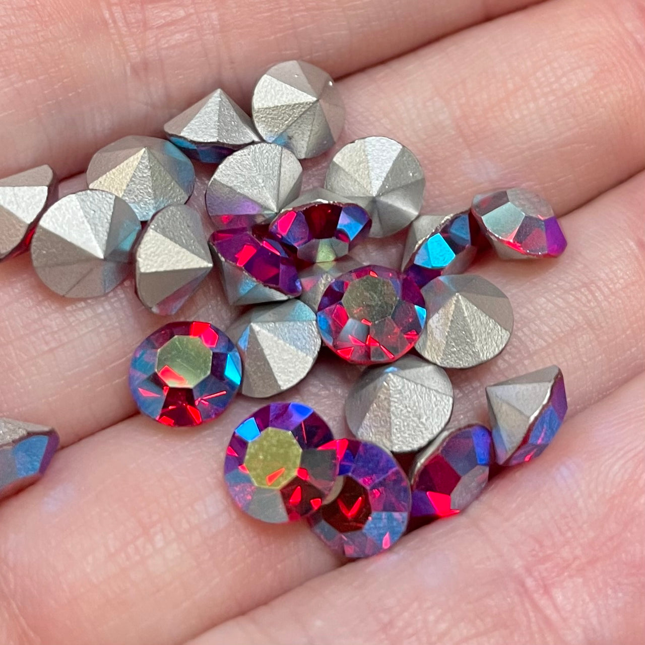 10 Vintage Red Siam Light AB Swarovski Chaton Crystal Stones Art #4200